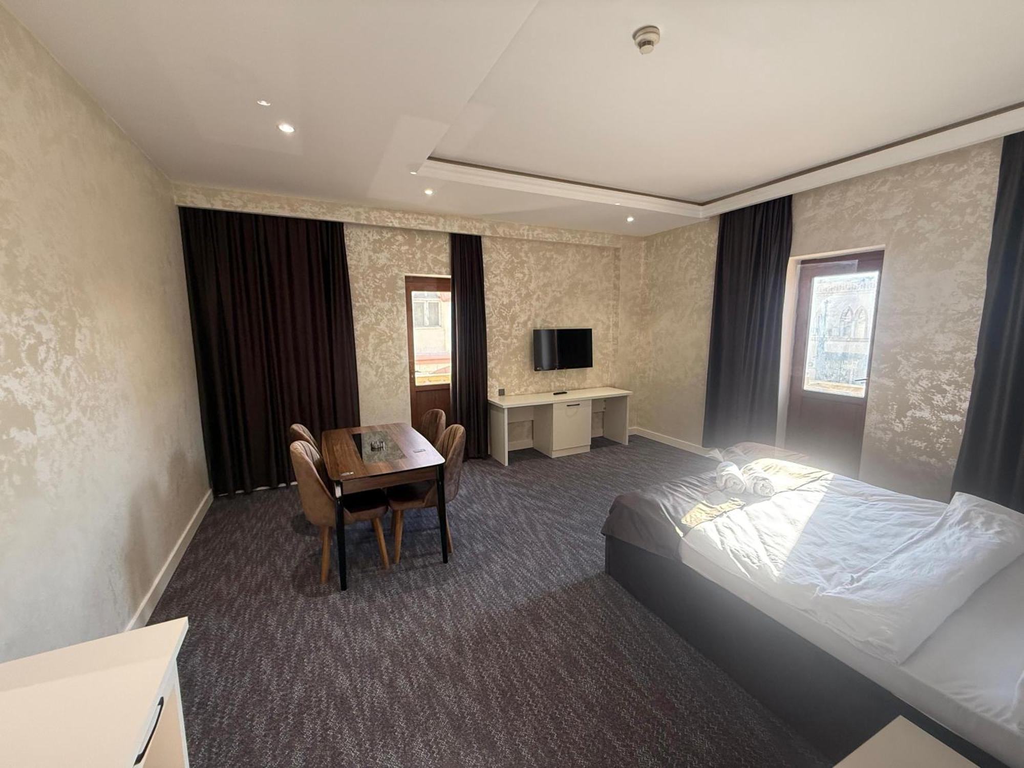 Black Mont Inn Hotel บากู ภายนอก รูปภาพ