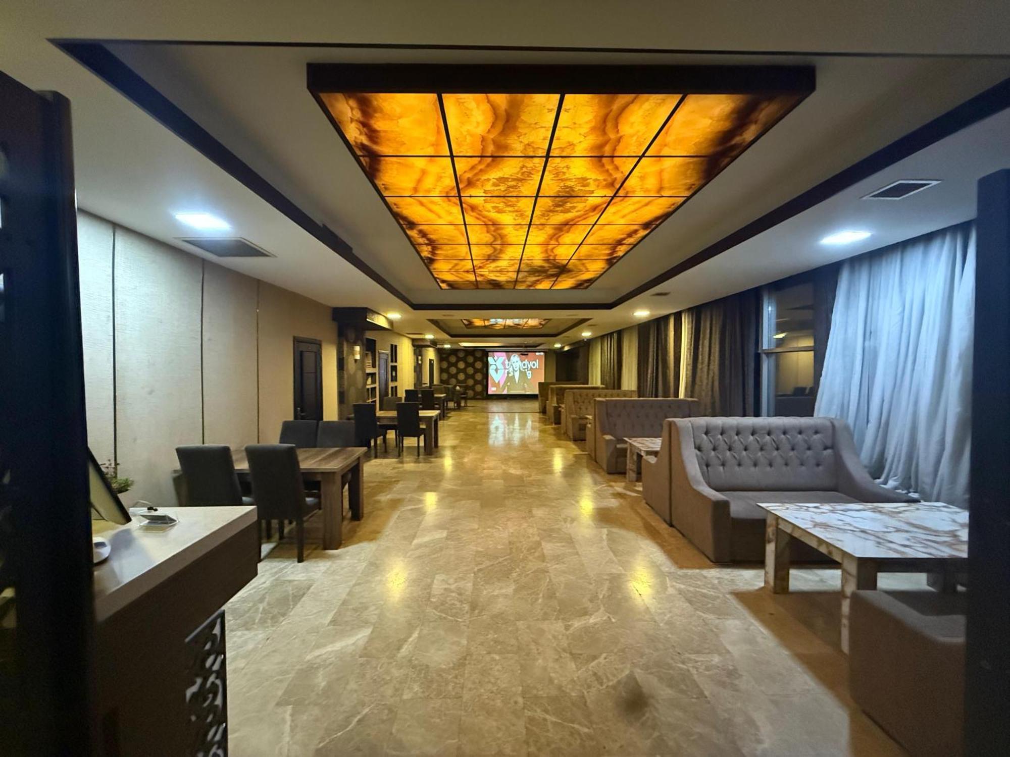 Black Mont Inn Hotel บากู ภายนอก รูปภาพ