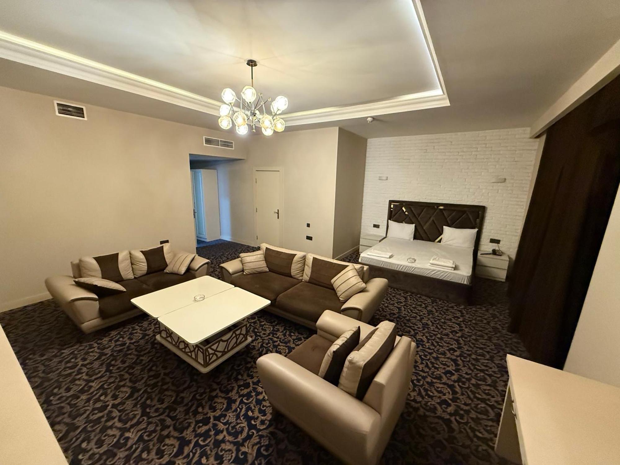 Black Mont Inn Hotel บากู ภายนอก รูปภาพ