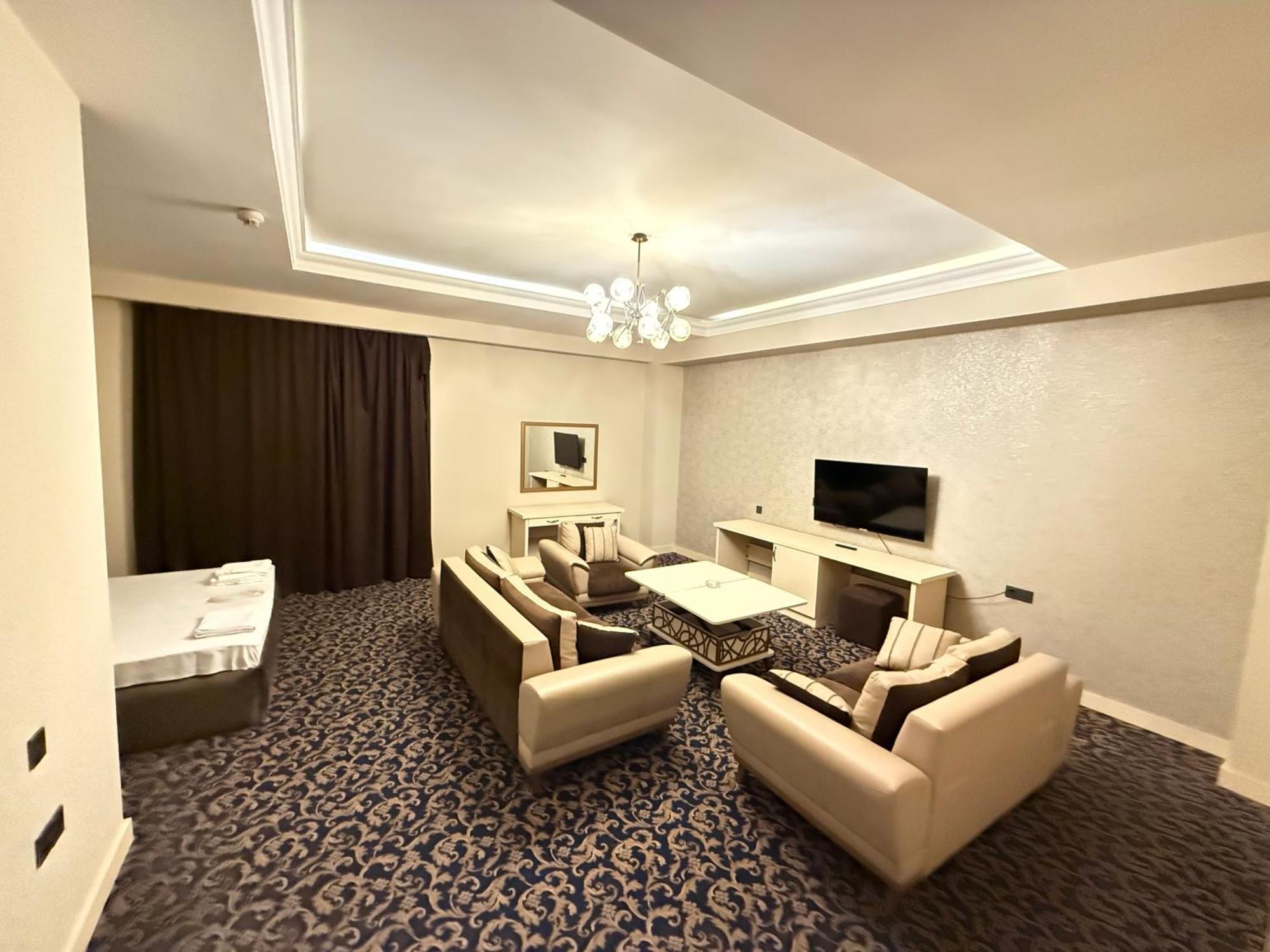 Black Mont Inn Hotel บากู ภายนอก รูปภาพ
