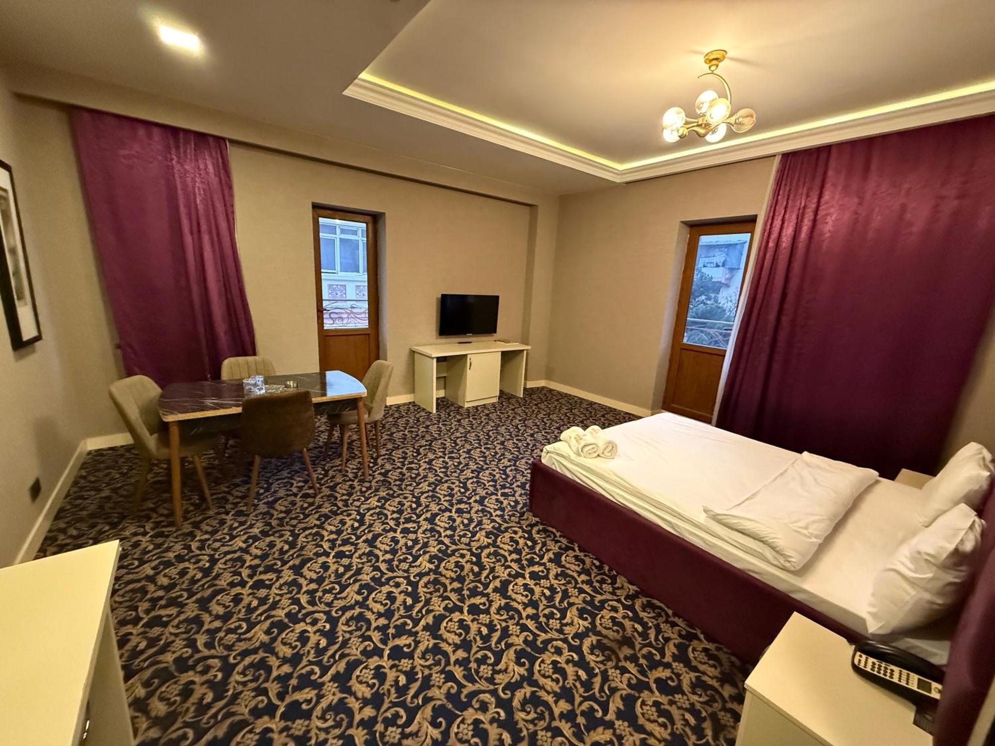 Black Mont Inn Hotel บากู ภายนอก รูปภาพ