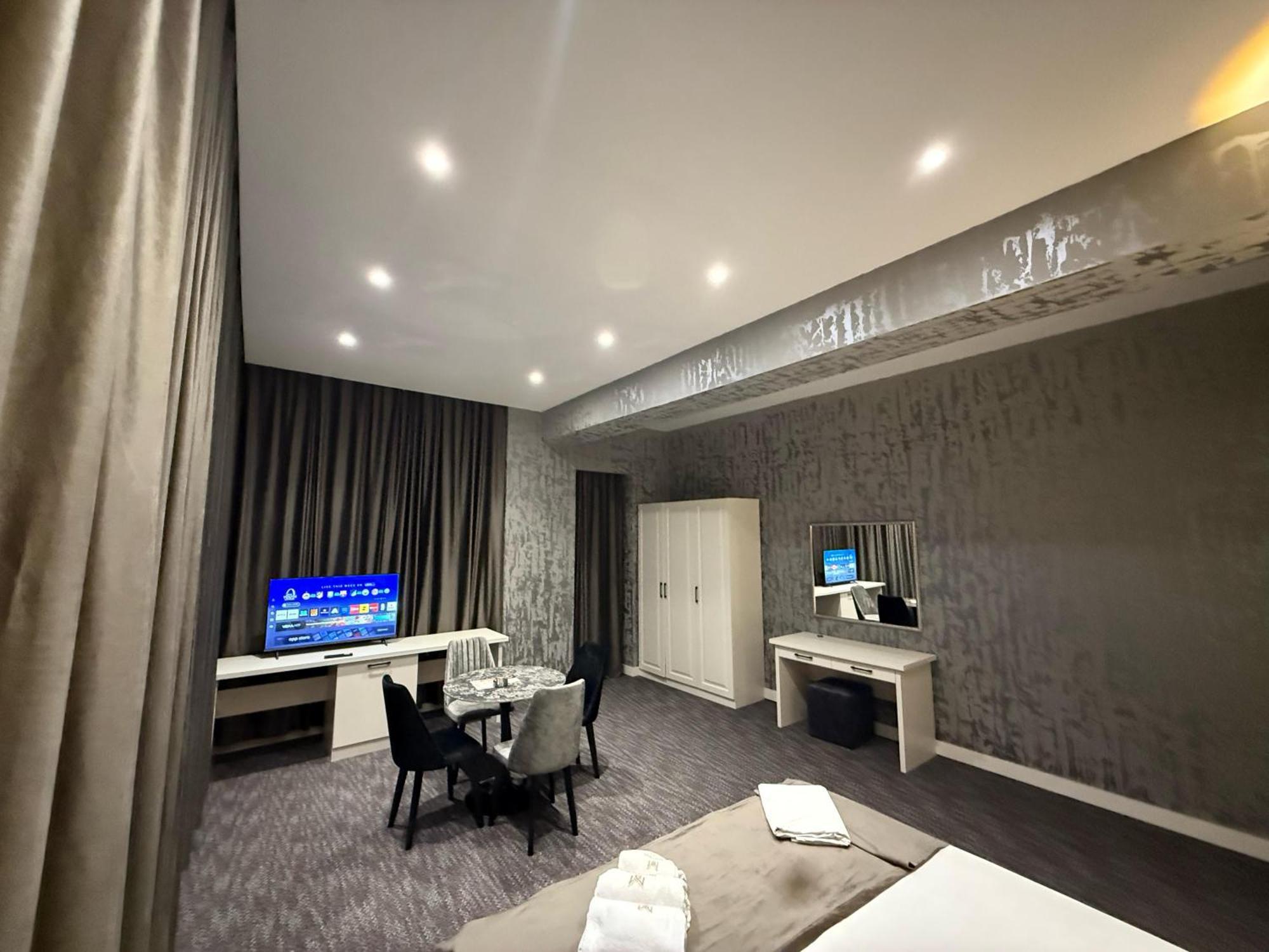 Black Mont Inn Hotel บากู ภายนอก รูปภาพ