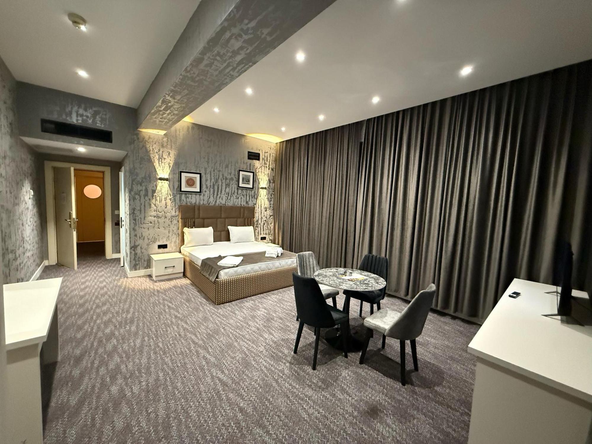 Black Mont Inn Hotel บากู ภายนอก รูปภาพ